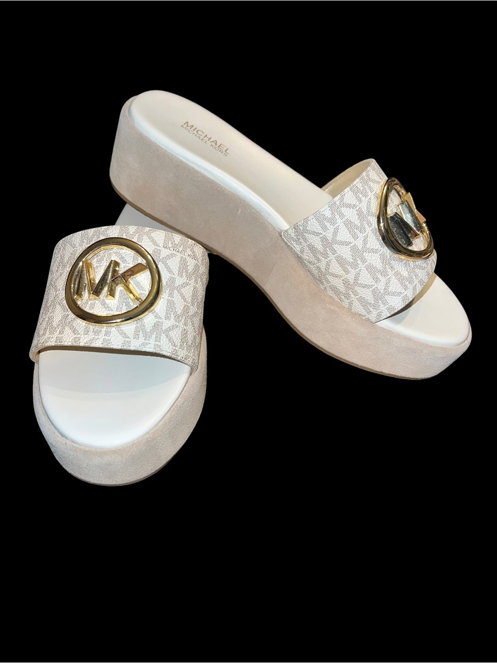 Michael Kors Sadler White/Beige Platform Slide Sandals Gold MK Logo NWOT sz 7